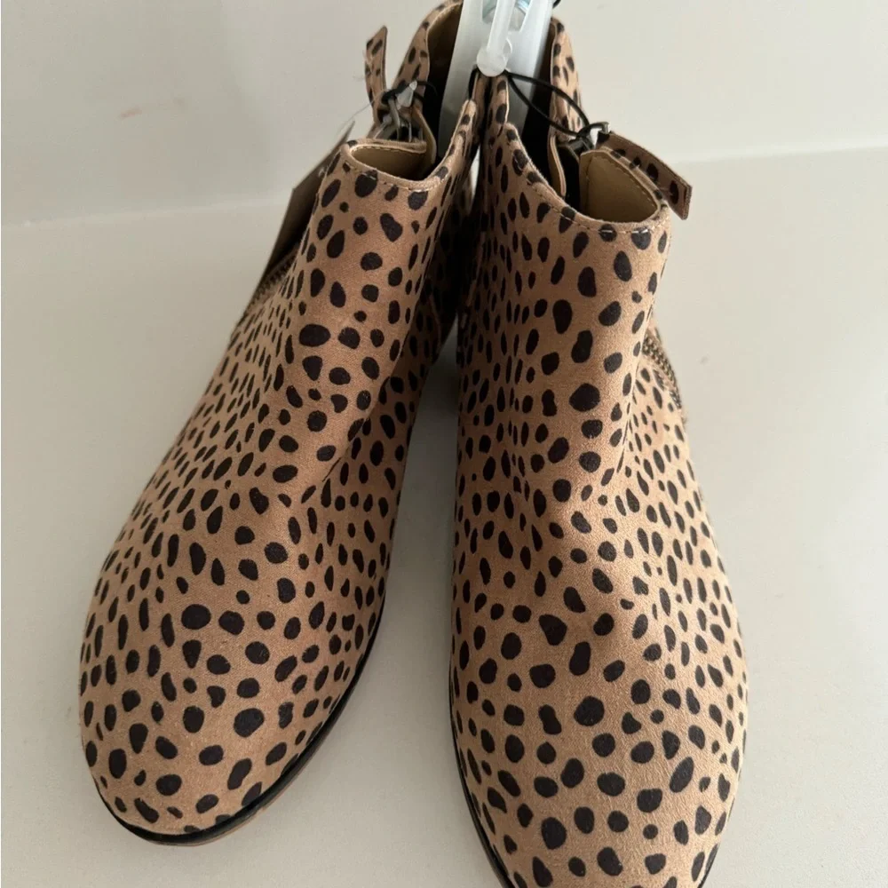 Girl’s boots leopard print booties big kid 3/4/5 cat and jack brown booties